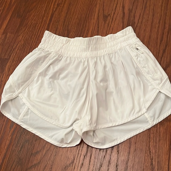 Lululemon shorts - Picture 1 of 6